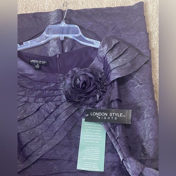 NWT - London Style Nights Tiered Dress - Picture 3 of 9